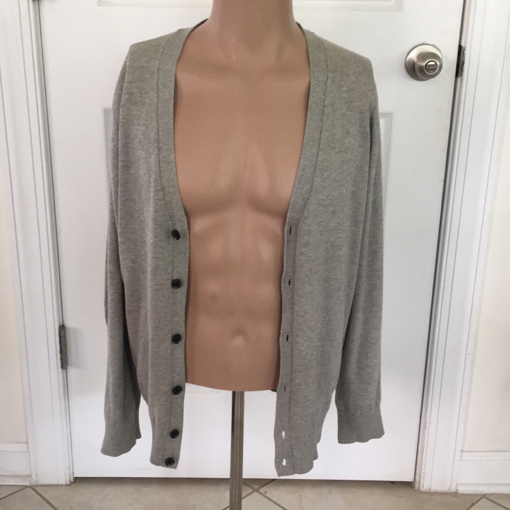 Forever 21 Gray Button Down VNeck Sweater